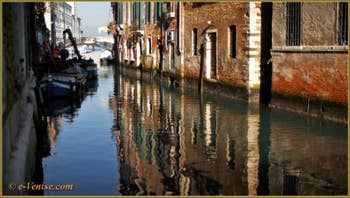 Vidéos Promenades en Bateau à Venise et dans ses îles.