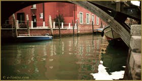 Le rio del Tentor o de la Madonna, dans le Sestier du Dorsoduro à Venise