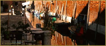 Le Campo et le rio de le Gorne, dans le Sestier du Castello à Venise.