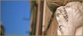 Détail de la statue de l'un des frères Mastelli, sur le Campo dei Mori, dans le Sestier du Cannaregio à Venise.