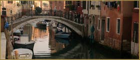 Le pont dei Mori, sur le rio de la Sensa, dans le Sestier du Cannaregio à Venise