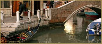 Le rio de la Madalena et le pont Sant' Antonio, dans le Sestier du Cannaregio à Venise.