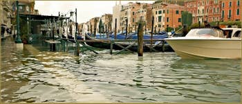 Acqua Alta Venise : La Riva del Carbon, nouveau port à bateaux, dans le Sestier de Saint-Marc à Venise.