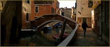 Le pont del Suffragio o del Cristo et la Fondamenta del Cristo, le long du rio de le Gorne, dans le Sestier du Castello à Venise.