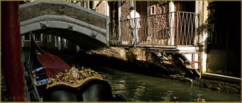 Le pont de le Acque sur le rio dei Bareteri, dans le Sestier de Saint-Marc à Venise.
