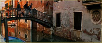 Le pont dei Sartori, sur le rio de Sant' Andrea - Gozzi - Sartori, dans le Sestier du Cannaregio à Venise.