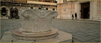 Le puits du Campo San Zaccaria, datant de la fin du XVe siècle et installé ici en 1932, dans le Sestier du Castello à Venise.