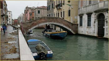 Le rio et la Fondamenta Santa Caterina, dans le Sestier du Cannaregio à Venise.