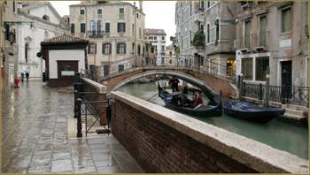 Le pont del Paradiso sur le rio del Mondo Novo, dans le Sestier du Castello à Venise.