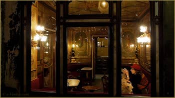 Le Café Florian, sous les Procuratie Nove, place Saint-Marc à Venise.