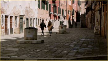 La Ruga Do Pozzi, dans le Sestier du Cannaregio à Venise.