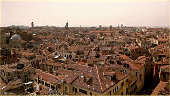 Venise vue du ciel depuis le Campanile de Santa Maria Formosa.