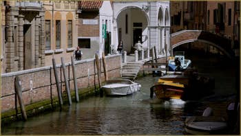 Le rio de la Pietà Sant'Antonin, le long de la Fondamenta San Giorgio dei Schiavoni, dans le Sestier du Castello à Venise.