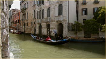 Gondole sur le rio del Pestrin - Paradiso, dans le Sestier du Castello à Venise.