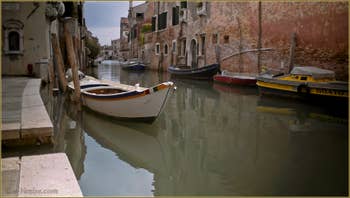 La Fondamenta dei Mori, le long du rio de la Sensa, dans le Sestier du Cannaregio à Venise.