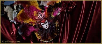 Carnaval de Venise : Plumes et Marquis du Carnaval.