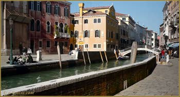 La Fondamenta Nani et le pont de San Trovaso, dans le Sestier du Dorsoduro à Venise.