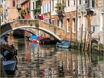 Le pont de la Racheta et le Rio de San Felice, dans le Sestier du Cannaregio à Venise.