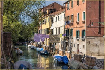 La Venise des Vénitiens le long du Rio et de la Fondamenta Sant' Isepo, dans le Sestier du Castello à Venise.