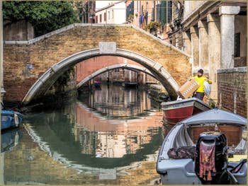 Les Yeux des Ponts Widmann et Pasqualigo à Venise