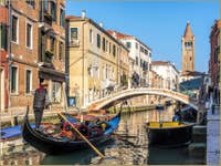 Gondole Rio de San Barnaba à Venise