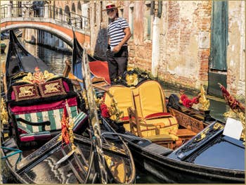 Gondoles Rio de San Felice, dans le Cannaregio à Venise.