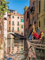 Gondole sur le Rio dei Santi Apostoli à Venise