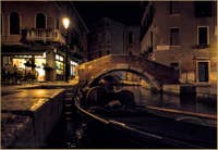 Gondole sur le Rio dei Miracoli à Venise