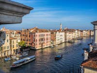 Le Grand Canal et le Palazzo Fontana à Venise