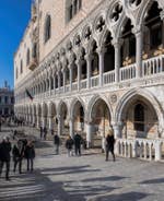 La façade du Palais des Doges à Venise