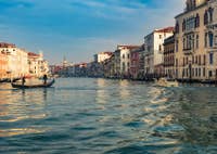 Le Traghetto de San Tomà sur le Grand Canal de Venise