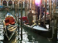 Gondoles à Santa Sofia à Venise