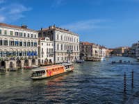 Palazzo Grassi sur le Grand Canal de Venise