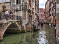 Gondoles Rio del Mondo Novo au pont Pasqualigo à Venise