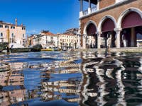 Grand Canal Marché du Rialto à Venise