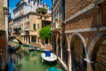 Le Rio et la Fondamenta de Ca' Widmann dans le Sestier du Cannaregio à Venise.