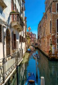 Le Rio de San Giovanni Laterano et le pont de l'Ospealeto dans le Sestier du Castello à Venise.