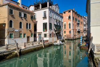 Le Rio de San Lorenzo dans le Castello à Venise.