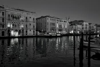 Le Grand Canal de Venise et le palais de la Ca' d'Oro.