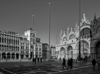 La place Saint-Marc et la Basilique à Venise.