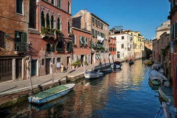 La Maison de Tintoret sur la gauche, Fondamenta dei Mori le long du Rio de la Sensa, dans le Cannaregio à Venise