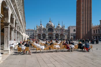 La Place Saint-Marc et sa Basilique à Venise