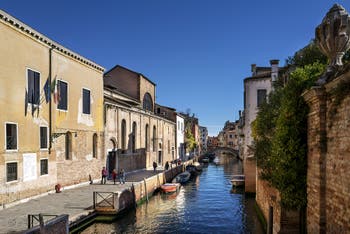 Le Rio et la Fondamenta Santa Caterina dans le Cannaregio à Venise.