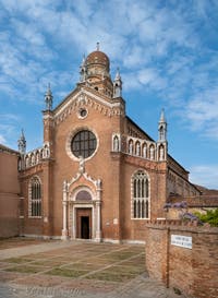 Le Campo et l'église de la Madonna de l'Orto où est enterré Tintoret, dans le Sestier du Cannaregio à Venise.