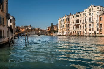 Le Grand Canal de Venise et le pont de l'Accademia.