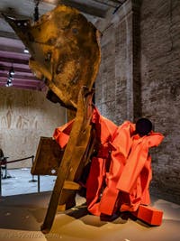 Carol Bove, Ariel, à la Biennale d'Art de Venise