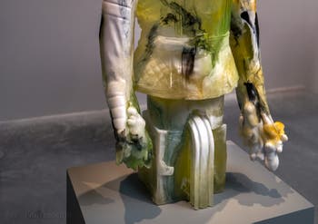 Andra Ursuta, Terminal Figure, Biennale Internationale d'Art de Venise