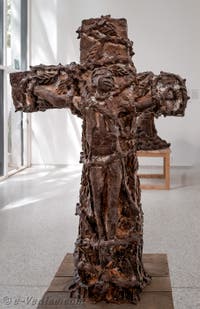 Matthieu Kasiama CAPTC, Crucifixion du Bailleur, Biennale d'Art de Venise