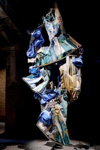 Kennedy Yanko, The bond between matter and heaven, à la Corderie de l'Arsenal de Venise, Biennale 2026