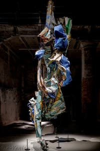 Kennedy Yanko, The bond between matter and heaven, à la Corderie de l'Arsenal de Venise, Biennale 2026